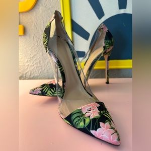 Floral Gianvito Rossi heels. Women’s size 10